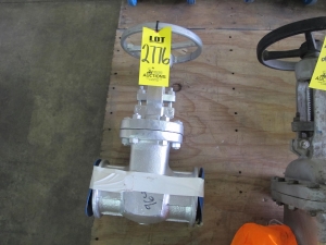 VALVE, GATE TYPE, 4" SIZE, CLASS 150 RATING, FORGED STL MATERIAL, BUTT WELD CONNECTIONS, BOLTED BONNET, GLAND STYLE, 13% CHROME STL DISC AND RISING STEM TRIM, HANDWHEEL OPERATOR. PART # 47-1/2 XUF 4" (W-51) LOADING & HANDLING FEE $15-